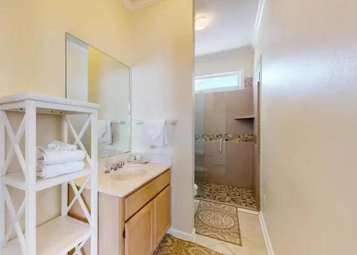 Rally Point - 5 Bedroom - Sleeps 18 - Gulf Front - West - Prickett Holiday home Gulf Shores