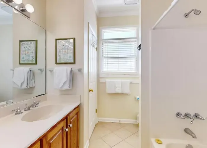 Rally Point - 5 Bedroom - Sleeps 18 - Gulf Front - West - Prickett * Gulf Shores